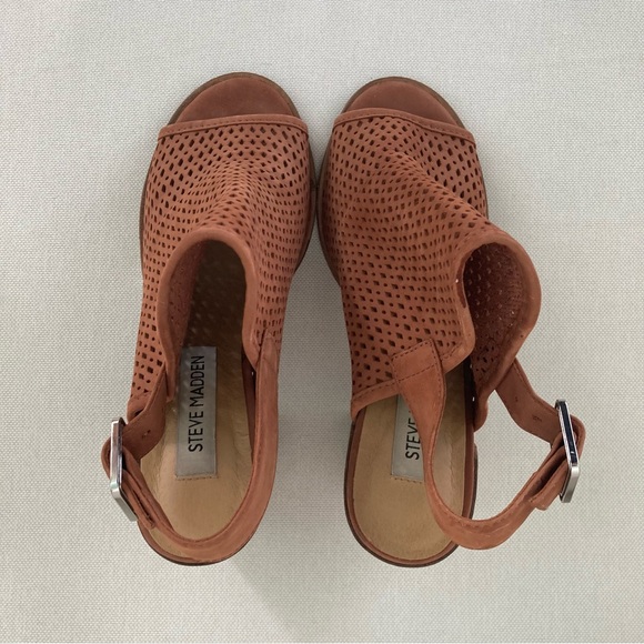 Steve Madden | Neptune Heel in Camel Nubuck Size 6.5 - Picture 5 of 7